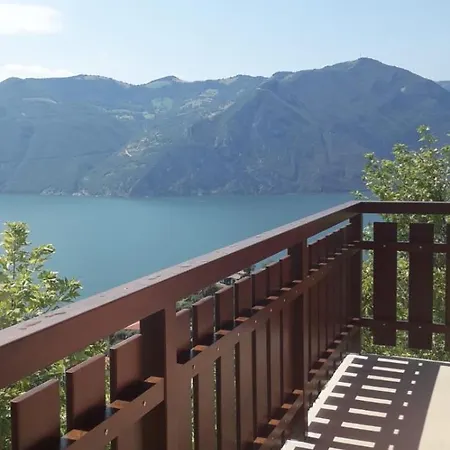 Farm stay Agriturismo Cascina Lert *