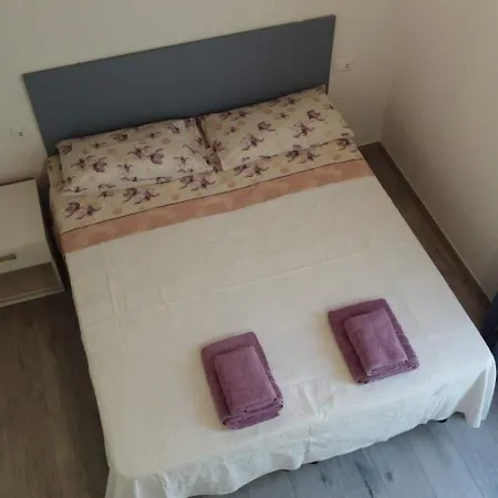 Farm stay Agriturismo Cascina Lert Marone