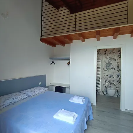 Agriturismo Cascina Lert Farm stay Marone