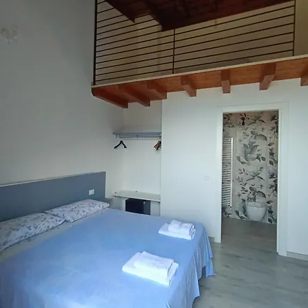 Agriturismo Cascina Lert Farm stay Marone