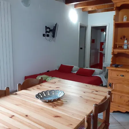Cascina Lert Lantgård Marone